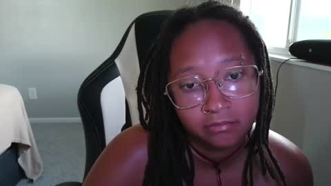 High Queen Clio online show from 06-25-26, 08:57