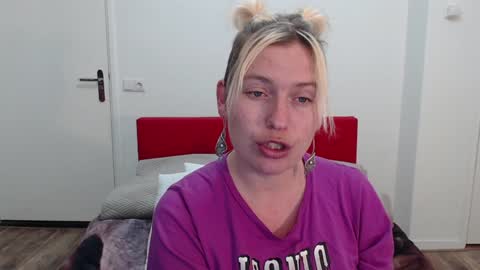 Syl  online show from 02-04-25, 12:44