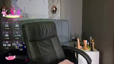 Snapshot of cloe16_ chatting on 06-19-26, 11:52 Cloe online show from 06-19-26, 11:52