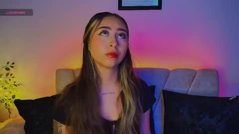 cloe_martinezz_ online show from 05-13-26, 09:55