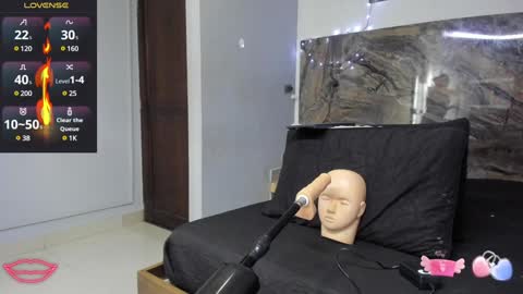 Snapshot of cloee_rabbyt chatting on 01-16-25, 11:15 CLOE online show from 01-16-25, 11:15