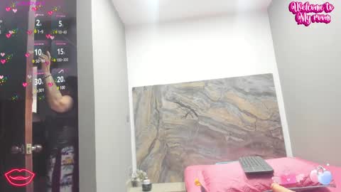 Snapshot of cloee_rabbyt chatting on 01-29-25, 10:58 CLOE online show from 01-29-25, 10:58