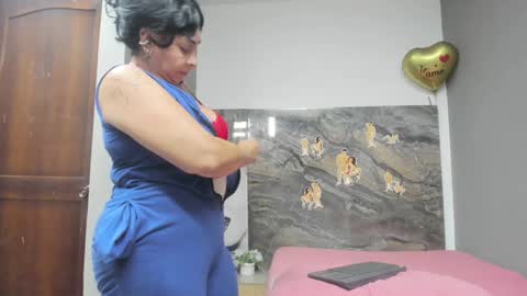 Snapshot of cloee_rabbyt chatting on 02-05-25, 06:04 CLOE online show from 02-05-25, 06:04