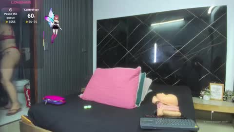 Snapshot of cloee_rabbyt chatting on 10-07-25, 10:56 CLOE online show from 10-07-25, 10:56