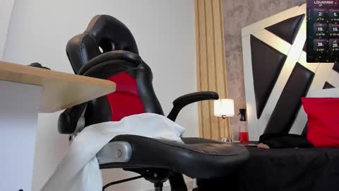 lady cloe person online show from 02-06-26, 03:48