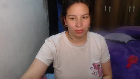 Snapshot of cloepregnant25 chatting on 03-16-26, 10:58 cloepregnant25 online show from 03-16-26, 10:58