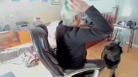 Snapshot of cloudalert62 chatting on 02-05-25, 09:18 cloudalert62 online show from 02-05-25, 09:18