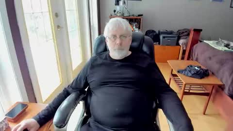 Snapshot of cloudalert62 chatting on 11-28-25, 06:54 cloudalert62 online show from 11-28-25, 06:54