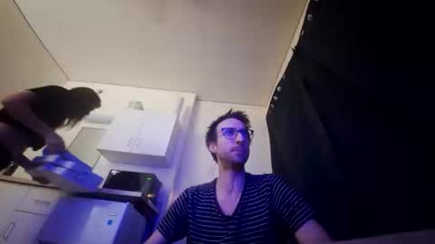 Snapshot of cloudperson chatting on 11-14-25, 08:35 cloudperson online show from 11-14-25, 08:35