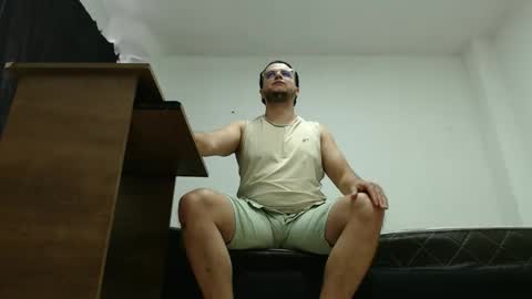 Snapshot of cloudsfunxxx chatting on 05-07-26, 03:06 cloudsfunxxx online show from 05-07-26, 03:06
