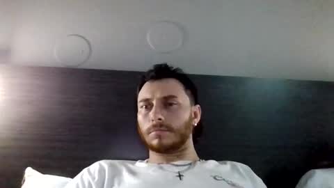 Snapshot of cloudyydayzz chatting on 04-25-26, 01:41 tallhungandcloudy online show from 04-25-26, 01:41