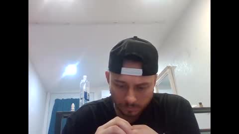 Snapshot of cloudyydayzz chatting on 05-05-26, 03:53 tallhungandcloudy online show from 05-05-26, 03:53
