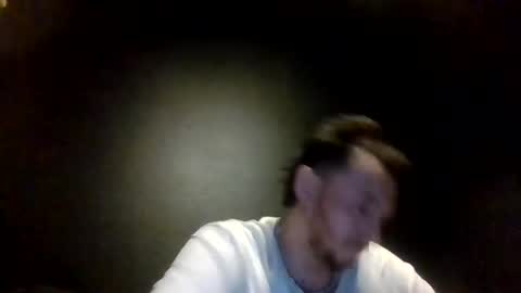 Snapshot of cloudyydayzz chatting on 05-12-26, 04:09 tallhungandcloudy online show from 05-12-26, 04:09