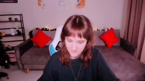  Clover  follow me  online show from 01-09-25, 06:57