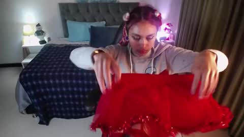 emely dolce online show from 12-24-24, 03:38