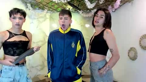 Snapshot of club_latinboys chatting on 05-16-26, 12:15 club_latinboys online show from 05-16-26, 12:15