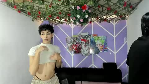 Snapshot of club_latinboys chatting on 06-20-26, 01:25 club_latinboys online show from 06-20-26, 01:25