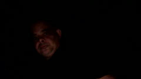 Snapshot of clubtm002 chatting on 10-17-25, 04:48 clubtm002 online show from 10-17-25, 04:48