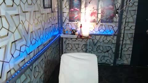 Snapshot of clyde_twinkx chatting on 10-13-25, 02:17 clyde_twinkx online show from 10-13-25, 02:17