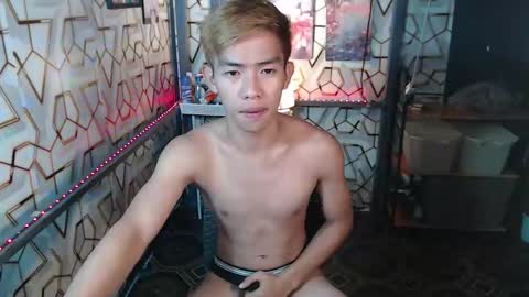 Snapshot of clyde_twinkx chatting on 10-26-25, 06:14 clyde_twinkx online show from 10-26-25, 06:14