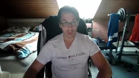 Snapshot of cmnm2026 chatting on 05-31-26, 04:47 CMNM2026 online show from 05-31-26, 04:47