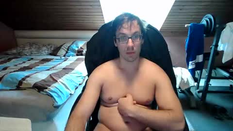 Snapshot of cmnm2026 chatting on 06-01-26, 05:14 CMNM2026 online show from 06-01-26, 05:14