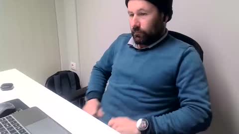 Snapshot of cmp_brandon chatting on 01-22-25, 01:11 cmp_brandon online show from 01-22-25, 01:11