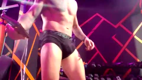 coach_ironmak online show from 04-19-26, 11:07