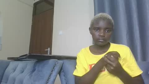 Snapshot of coastal_baddie chatting on 05-19-26, 06:58 Ninah online show from 05-19-26, 06:58