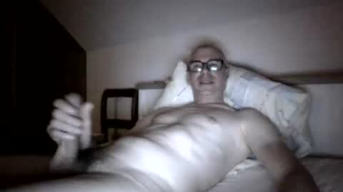 Snapshot of cobra009 chatting on 10-05-25, 11:24 cobra online show from 10-05-25, 11:24