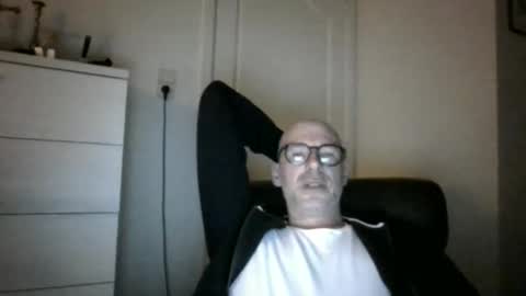 Snapshot of cobra009 chatting on 11-03-25, 08:43 cobra online show from 11-03-25, 08:43