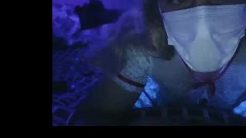 Cocolino  online show from 12-21-25, 09:22