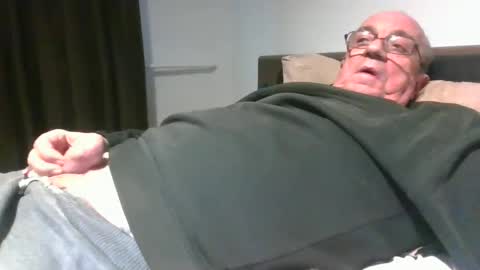 cock9635 online show from 02-02-25, 11:40