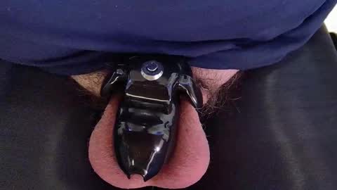 Snapshot of cock_locked chatting on 01-15-25, 07:55 Locked online show from 01-15-25, 07:55