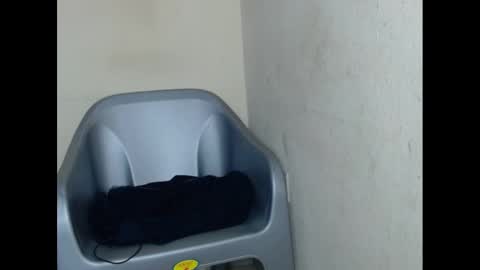 Snapshot of cockfanx chatting on 03-08-25, 06:26 cockfanx online show from 03-08-25, 06:26