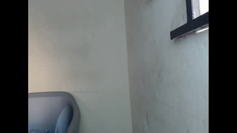 Snapshot of cockfanx chatting on 03-10-25, 06:49 cockfanx online show from 03-10-25, 06:49