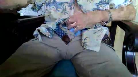 Snapshot of cocksmana chatting on 02-15-26, 10:28 cocksmana online show from 02-15-26, 10:28