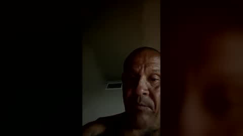 Snapshot of cockspitting chatting on 04-01-26, 03:09 cockspitting online show from 04-01-26, 03:09