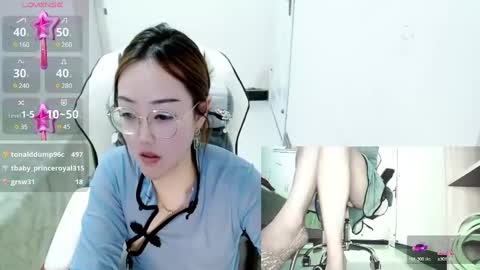 Snapshot of coco_coo chatting on 12-08-24, 08:30 coco online show from 12-08-24, 08:30