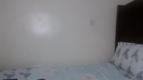 Snapshot of cocoa_devine chatting on 04-16-26, 12:17 cocoa_devine online show from 04-16-26, 12:17