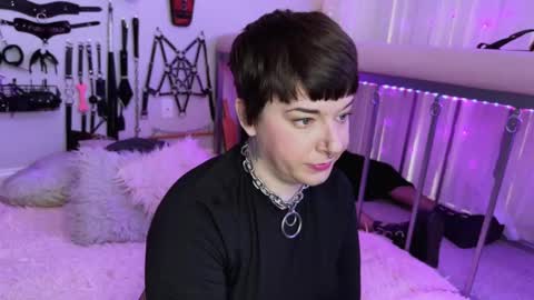 Snapshot of cocodeville chatting on 03-11-25, 06:52 Coco Deville online show from 03-11-25, 06:52