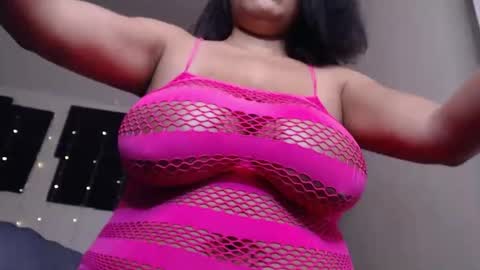 Snapshot of codenameleara chatting on 01-16-25, 08:03 Big Titty Leara online show from 01-16-25, 08:03