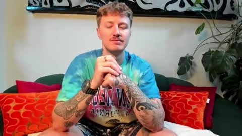 Cody and Emeraldboy online show from 05-18-26, 12:51