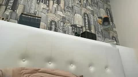 colambus83 online show from 03-20-26, 08:19