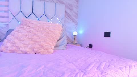 colett online show from 11-26-25, 11:55