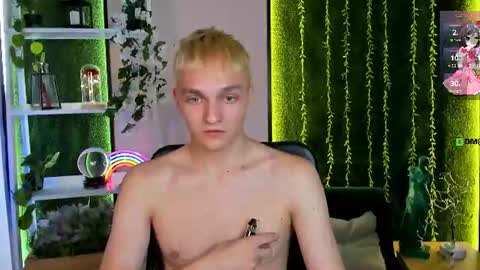 Snapshot of colin_storm chatting on 06-25-26, 07:18 colin online show from 06-25-26, 07:18