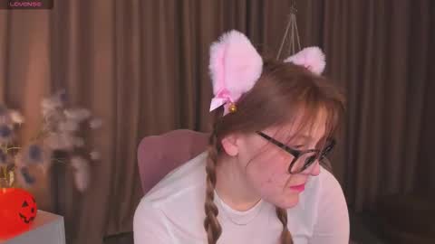 Collen Mon Tue Wed Thu Fri GMT 3 0300am - 0900am  online show from 11-04-25, 05:23