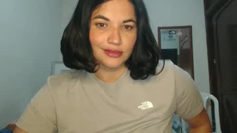 Snapshot of colombi4spice chatting on 05-23-26, 10:14 viviana online show from 05-23-26, 10:14
