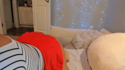    ........ Instagram  Lorysexys online show from 04-02-26, 04:54