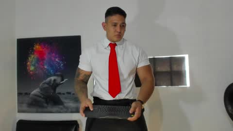 coltonmassif_ online show from 02-06-25, 04:58